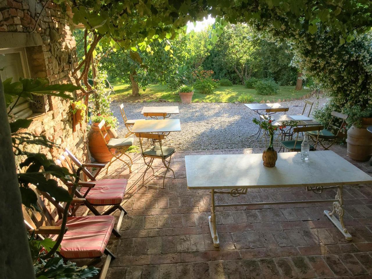 Villa La Lodola Foiano Della Chiana Exterior foto